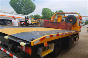 魏都附近拖车电话号码服务